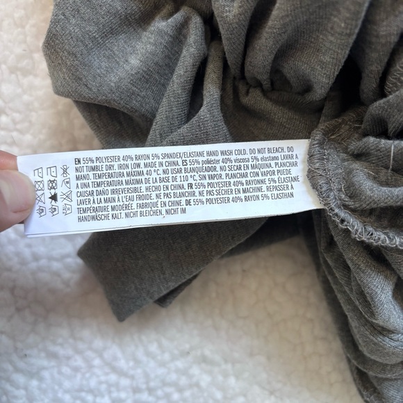 NWT Endless Rose Isabella Shirred Crop Top in grey size Medium - Picture 7 of 7